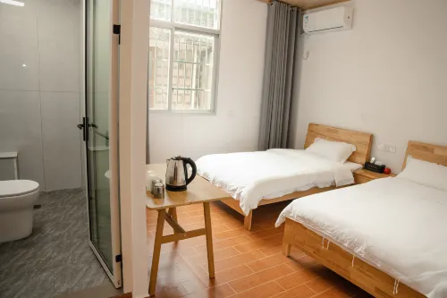 Yunding Qingju Hotels in Zhouning