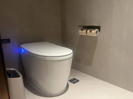 Elong Hotel (Qingdao Huangdao Jinshatan Resort Branch) Отели рядом с достопримечательностью «Xihai Art Gallery»