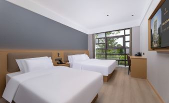 Elong Anyun Hotel (Nanjing Niushou Mountain Jiyin Avenue Metro Station Branch)