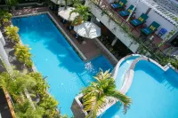 Cambana La Riviere Hotel - Pools