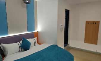 Taisunan Accommodation (Shuanglong Subway Station)