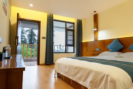 Haba Snow Mountain Yunjian Shanye Boutique Homestay Отели рядом с достопримечательностью «Habacun»