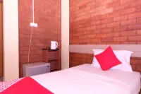 OYO 1017 Al-Inshirah Inn Hotels in Sering