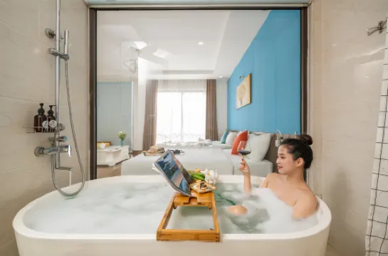 A Danang Beach Hotel