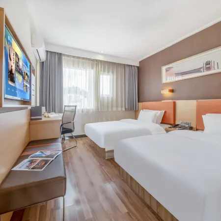 Lechen Hotel (Zunyi Conference Site)
