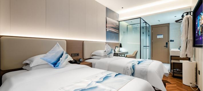 Sakura Light Luxury Hotel (Luohe Xintiandi Pedestrian Street) Hotels in Luohe