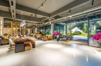 Xiaoyue Qinglan Garden Private Hot Spring Hotel (Lixiao Road Branch, Bipenggou Scenic Area)