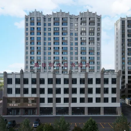 Hunchun Railway Mingzhu Hotel
