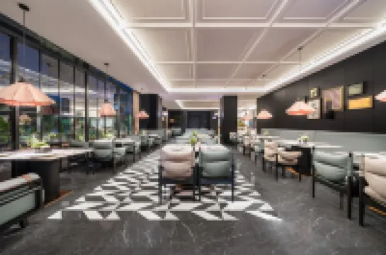 忽嵐間·悅飯店（滇池大觀公園店）