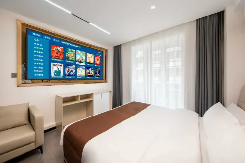 Fuzhou Changying Hotel (Yantaishan Financial Street Wanda)