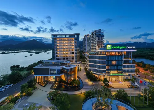 Jiangmen Yinhu Bay Binhai New Area Holiday Inn Express