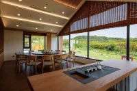 Floral Hotel·Juntang Valley Hotel(Maoshan Dongfang Salt Lake City Store)