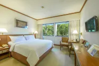 Elmi Hotel Hotels in Embong Kaliasin