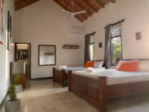 Lum Residence Hotels in Ahangama