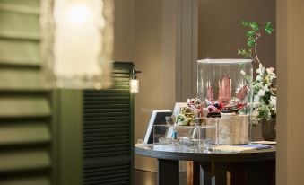 WHYTIME HOTEL