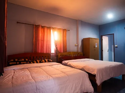 ห้องพักสำหรับ 4 ท่าน พร้อมห้องน้ำส่วนตัว