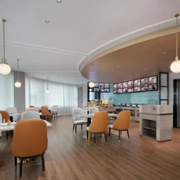 Home Inn UP Huayi Smart Travel Hotel (Zhuzhou Chaling Yandi Avenue Branch) Отели в г. Чалин