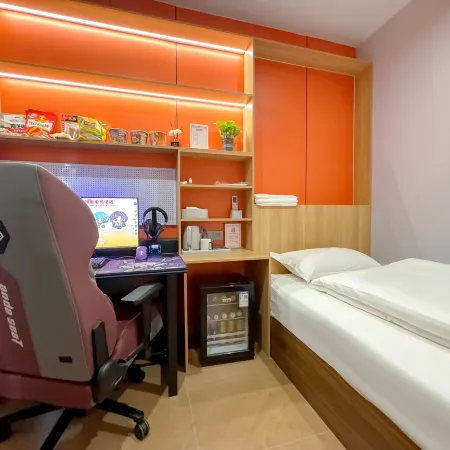 Beehive eSports Hotel (Dingyuan Ancient City Branch)
