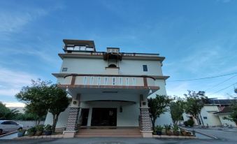 Lumut Villa Inn Homestay