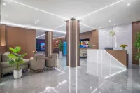 Chuxiong Baiyue Hotel (Yihai Park)