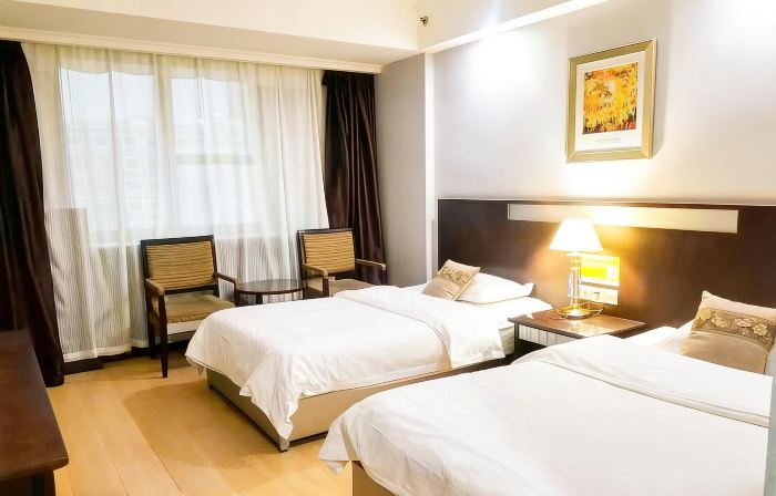Karamay Baonai Business Hotel
