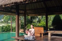Yalong Bay Villas & Spa