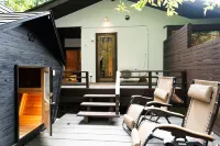 COCO VILLA Yatsugatake — Sauna, BBQ & fireplace, outdoor retreat with forest bathing and patio golf