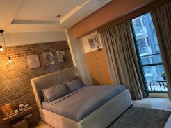 Lovely Unit with free wifi & netflix I across Naia Terminal 3 airport