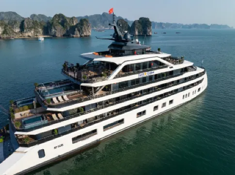 Tulip Cruise by HAG Hotels near Bãi tắm