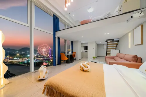 Xunweiju Homestay (Shunde OCT Harbour Plus) - ที่มีสระว่ายน้ำ