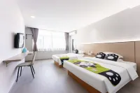 Yiju Hotel (Wanda Plaza Branch of Xiangshan Passenger Transport Center) - 2-Star