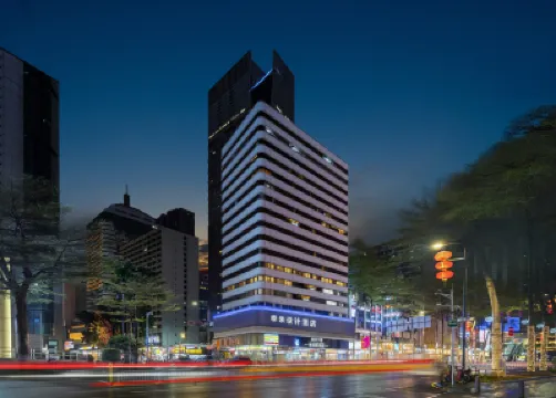 Jimi Design Hotel (Shenzhen Dongmen Old Street MixC Mall) โรงแรมใกล้คิงกลอรีพลาซ่า