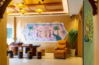 Ruili Dai Style Homestay
