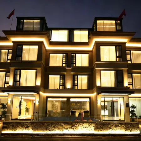 Four Seasons Art Homestay · FourSeasons (Zhujiajian Wugongzhi Pier Guanyin Faji)