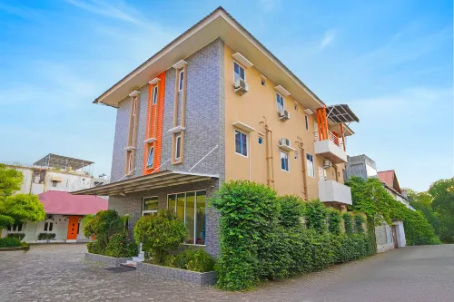 Hotel O near Tugu Simpang Lima Aceh formerly Nasya Homestay