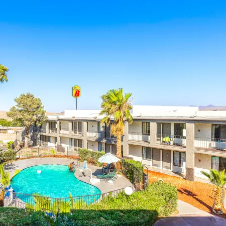 Townhouse Barstow On Historic Route 66 CA  I 15