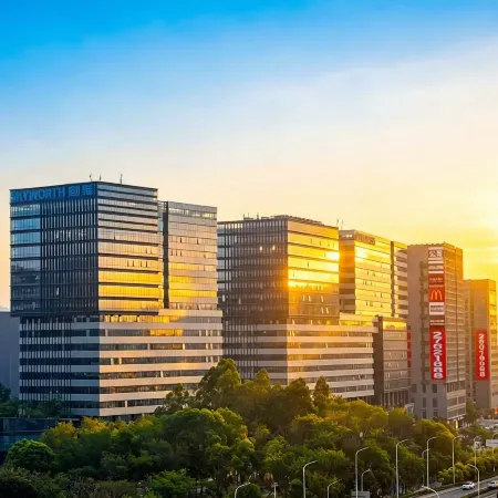 Yuechen Executive Apartment (Chuangwei Innovation Valley, Yingshishi Metro Station) Отели рядом с достопримечательностью «Старый город»