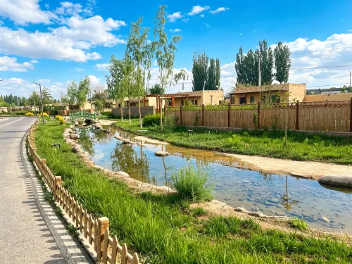 Yanqi Shaya Suji B&B