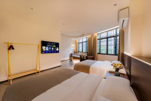 Floral Hotel·Youmeijia  Hotel - 3 ดาว