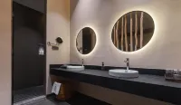 Longmen Nankunshan · Yiyezhiqiu Wenquan Stream-Tracing Vacation Apartment