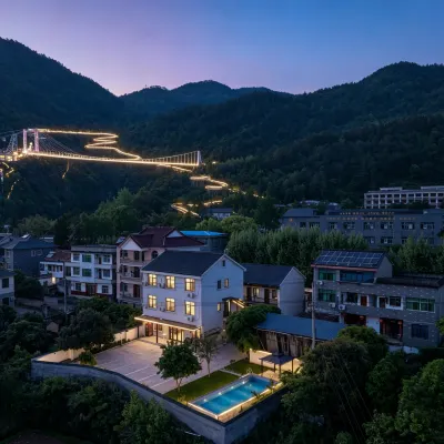 花築·清嶼民宿（桐廬OMG心跳樂園店） 鄰近垂雲通天河的酒店
