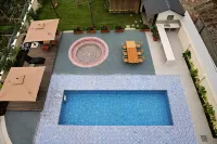 Wei Shi Hua Yin · Villa Garden Private Hot Spring Pool Single Residence - مسبح خاص