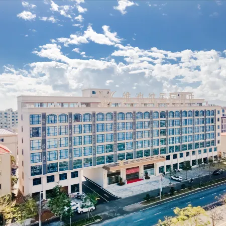 Vienna International Hotel Lufeng South Railway Station