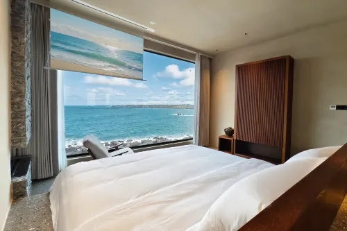 JiaoYin cliffside seaview villa