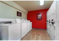 Motel 6 Suites Sacramento Arden Way CA - Wifi