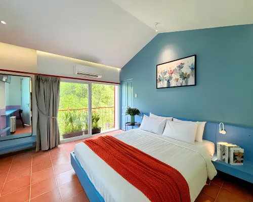 Joi Home Beachfront Hotels near Express Ship Harbour