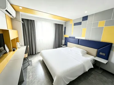 7Days Inn Hotel (Hefei Railway Station Subway Station) Hotels in Hefei Railway Station/Yaohai Industrial Zone
