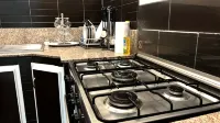 Peaceful 2BR Escape Close to Everything - Homestays