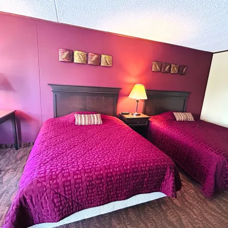 Colonial Mountain Inn Branson MO