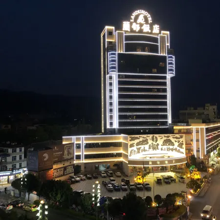 Landu Hotel